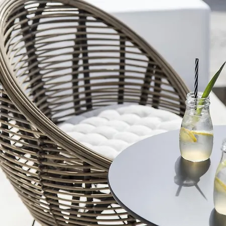 My Mykonos By Mr And Mrs White 4*