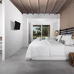 My Mykonos By Mr And Mrs White 4*